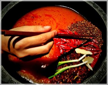 重慶一次性火鍋紅油廠家，學(xué)會(huì)吃火鍋不再上火