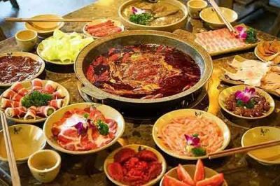 重慶牛油火鍋廠，進(jìn)補(bǔ)也是講究原則的