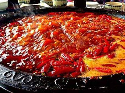 重慶火鍋底料廠家，重慶火鍋各具特色的味道