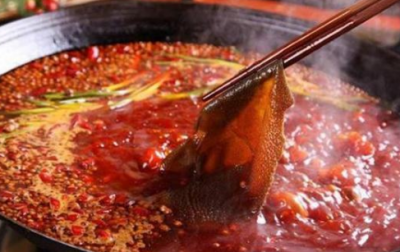 重慶火鍋底料工廠，春天吃火鍋必講究攻略