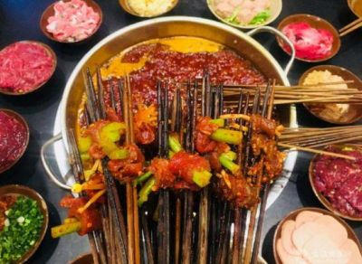 什么類(lèi)型火鍋底料廠家一般火鍋店會(huì)選擇