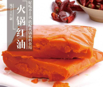 串串香牛油紅油購買時(shí)需要注意什么？串串香店為什么選擇正宗牛油紅油？