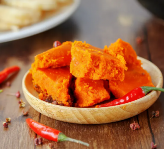 如何挑選最佳重慶火鍋底料？正宗風(fēng)味鑒別秘籍大公開！
