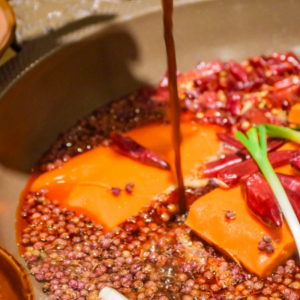 哪能找到正宗重慶火鍋底料廠家，風(fēng)味不妥協(xié)？