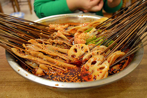 想開(kāi)一家串串香店怎么辦